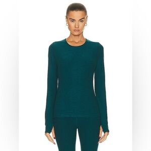 NWT Beyond Yoga Teal Long Sleeve Performance Top Size Small
